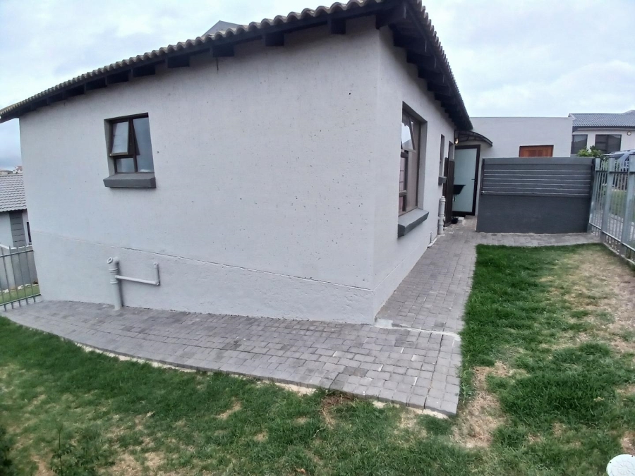 4 Bedroom Property for Sale in Seemeeu Park Western Cape